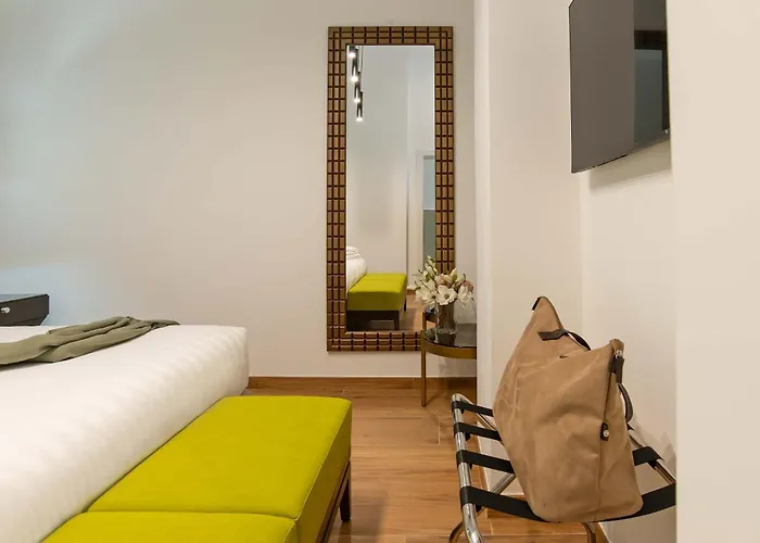 Essence Collection Otel