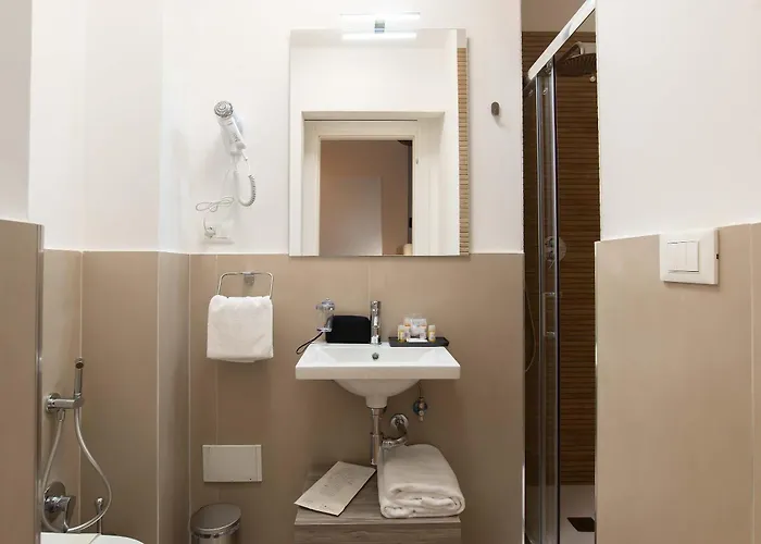 Essence Collection Otel
